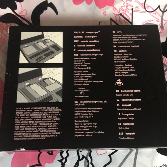 Mary Kay Compact pro - Picture 4 of 4